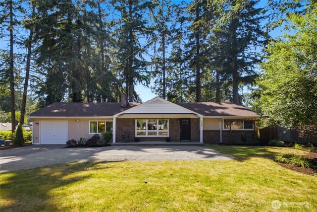 Property photo for 9808 Hipkins Road SW, Lakewood