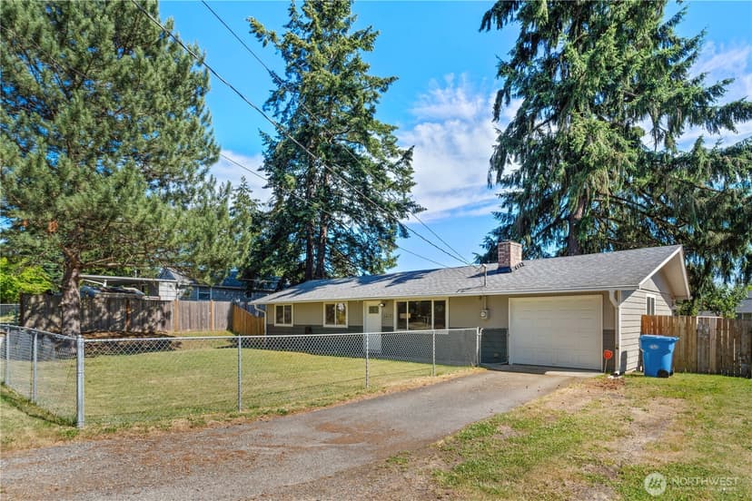 Property photo for 1612 Hume Street S, Tacoma photo 2