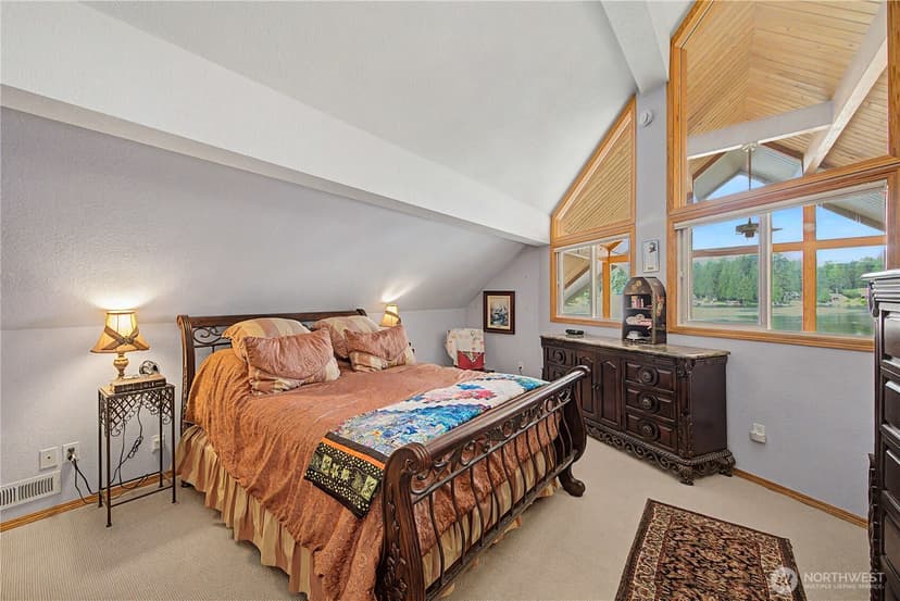 Property photo for 2410 S Lake Roesiger Road, Snohomish photo 11