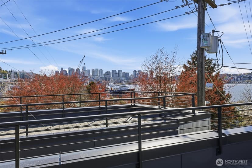Property photo for 2010 Fairview Avenue E #B, Seattle photo 4