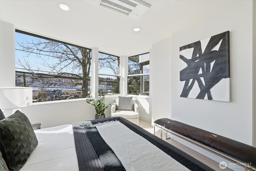 Property photo for 2010 Fairview Avenue E #B, Seattle photo 18
