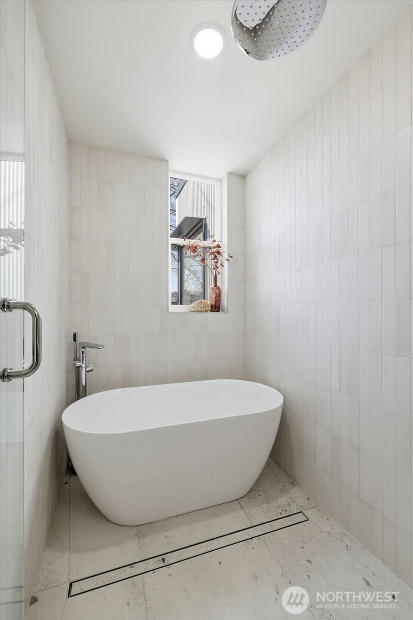 Property photo for 2010 Fairview Avenue E #B, Seattle photo 24