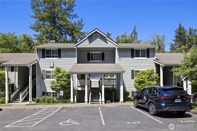Property photo for 23301 Cedar Way #U102, Mountlake Terrace