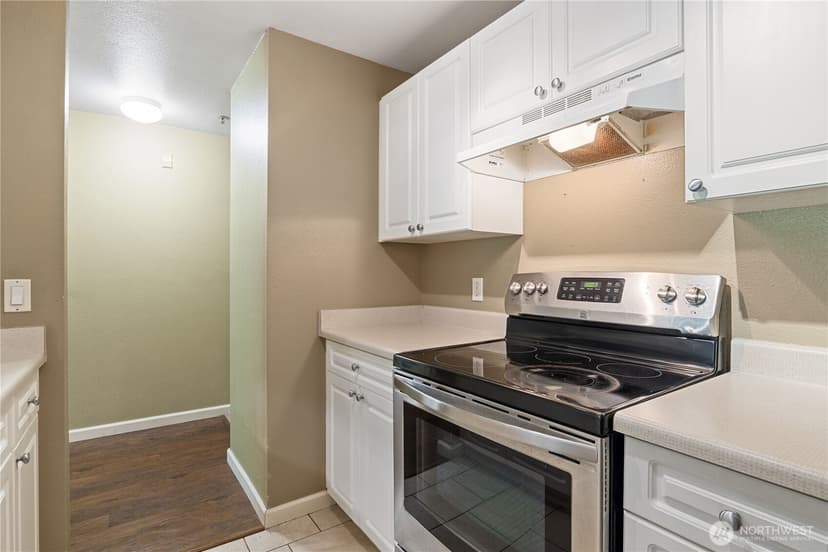 Property photo for 23301 Cedar Way #U102, Mountlake Terrace photo 7