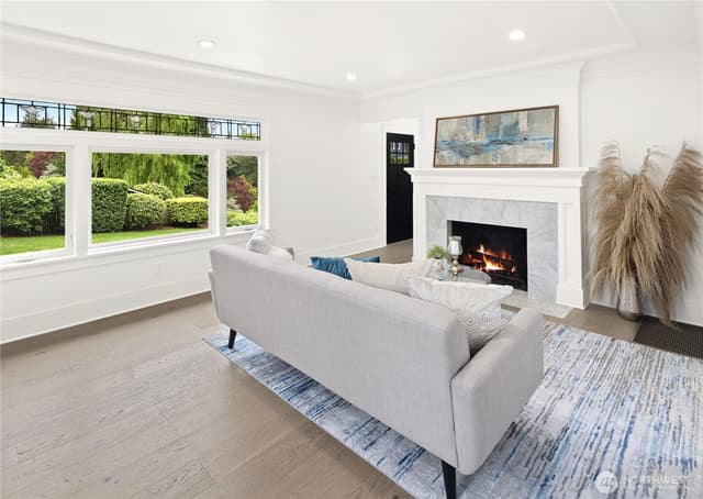 Property photo for 2500 Lorentz Place N, Seattle photo 5