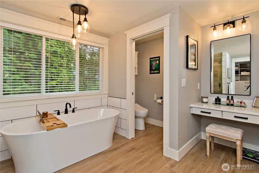 Property photo for 23031 76th Avenue SE, Woodinville photo 18