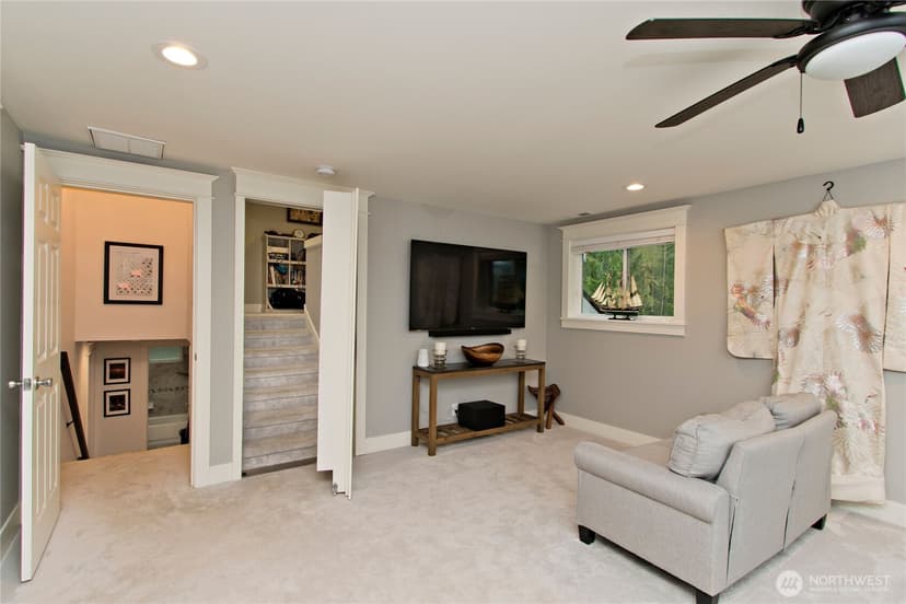 Property photo for 23031 76th Avenue SE, Woodinville photo 14