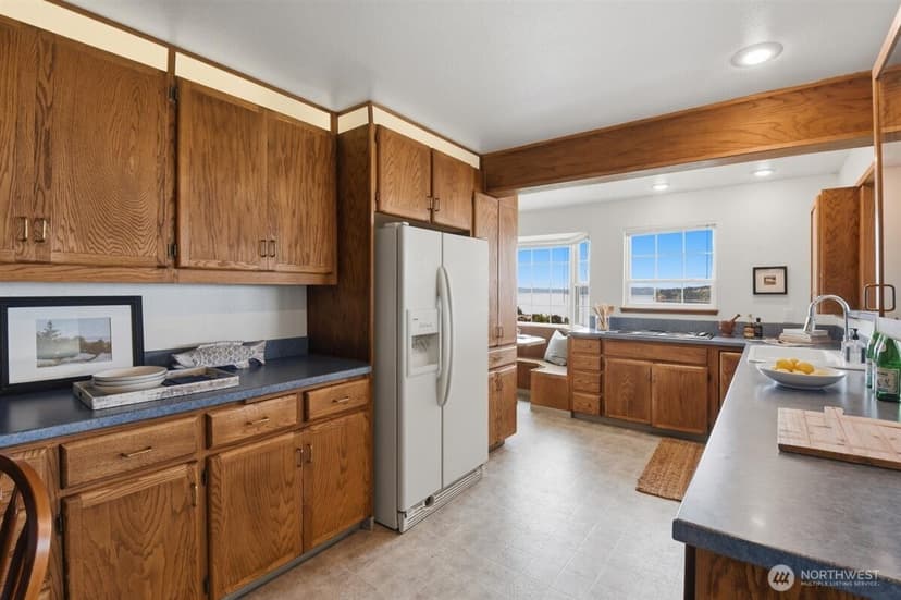 Property photo for 3622 Olympic Boulevard W, University Place photo 16