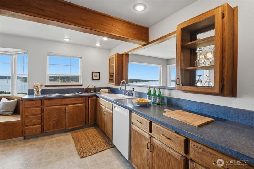 Property photo for 3622 Olympic Boulevard W, University Place photo 15