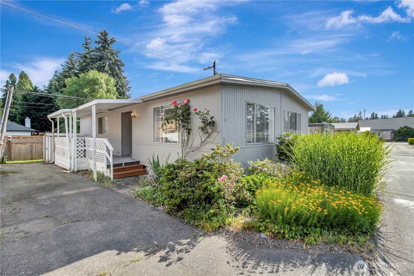 Property photo for 5001 180th Street SW #10, Lynnwood