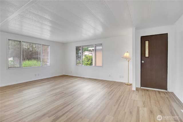 Property photo for 5001 180th Street SW #10, Lynnwood photo 3