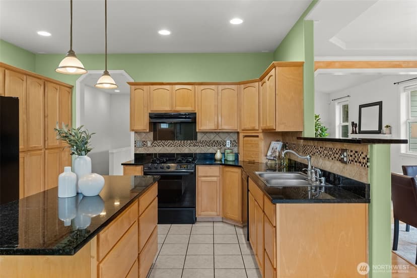 Property photo for 5808 60th Street W, University Place photo 15
