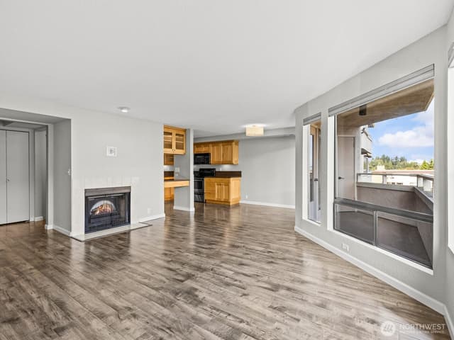 Property photo for 1113 5th Avenue S #207, Edmonds