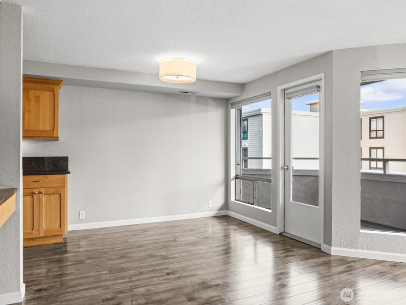 Property photo for 1113 5th Avenue S #207, Edmonds photo 3