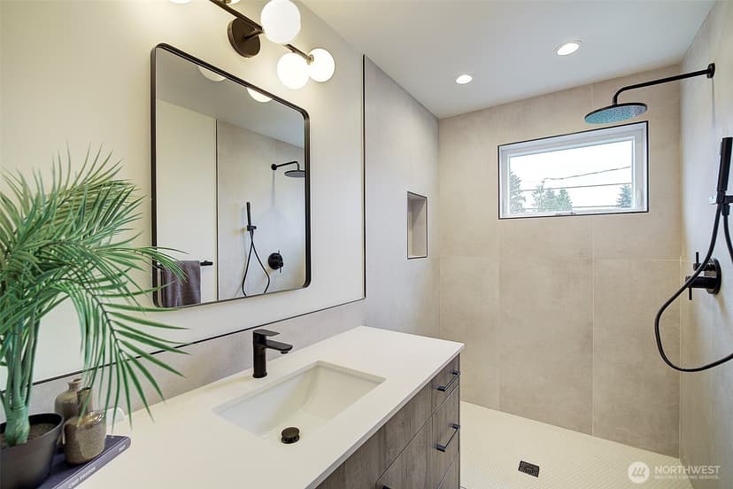 Property photo for 7914 34th Avenue SW, Seattle photo 15