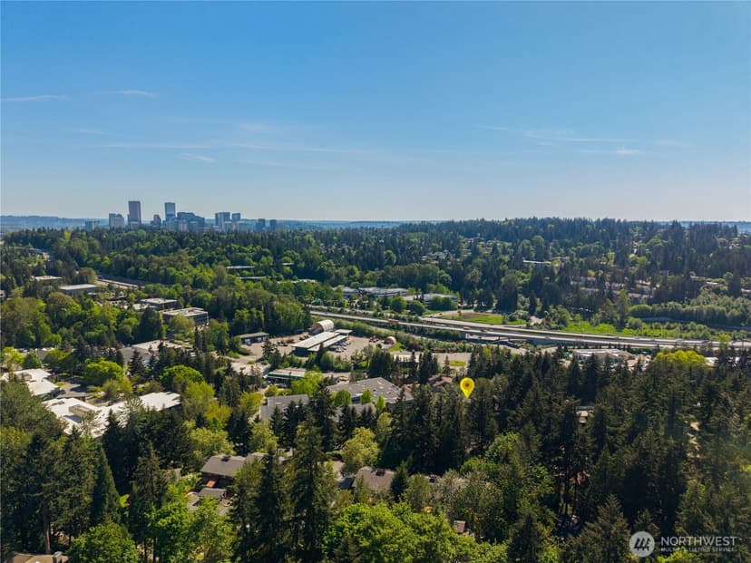 Property photo for 10919 NE 35th Place #4, Bellevue photo 20
