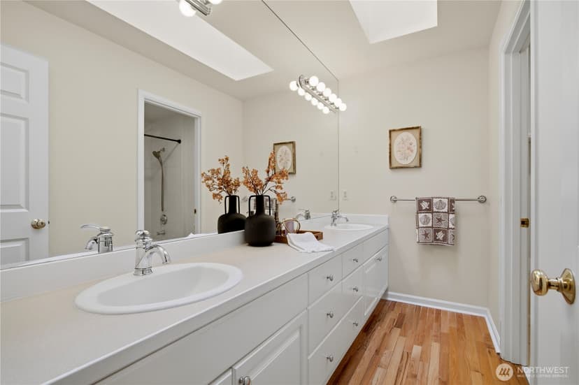 Property photo for 20705 40th Drive SE, Bothell photo 34