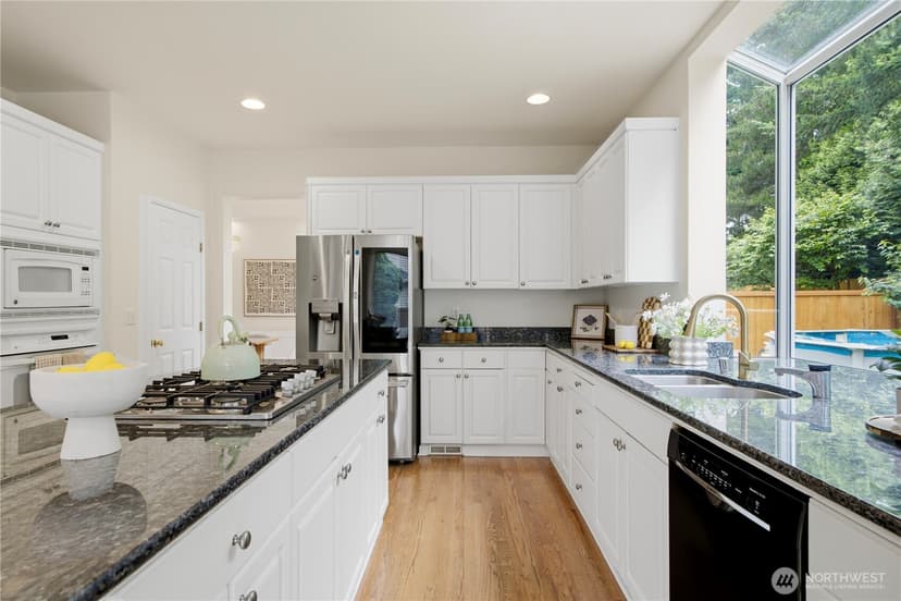 Property photo for 20705 40th Drive SE, Bothell photo 14