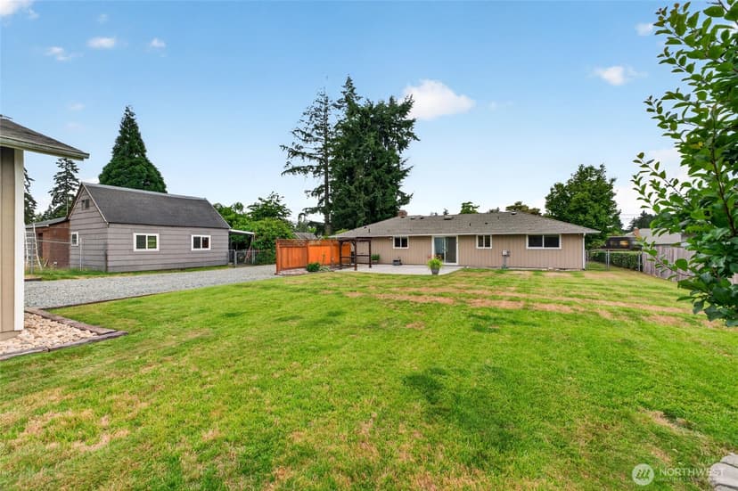 Property photo for 10521 50th Avenue E, Tacoma photo 26