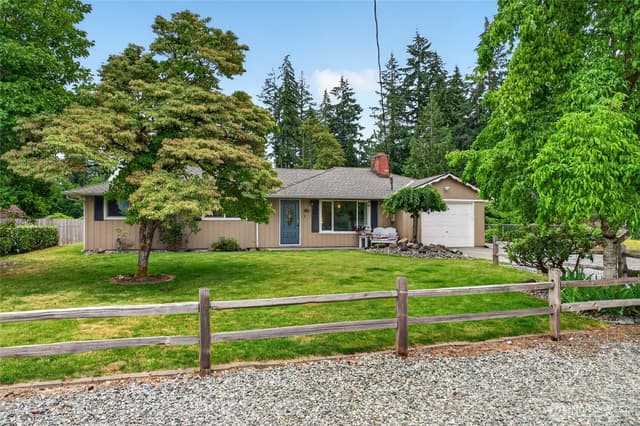 Property photo for 10521 50th Avenue E, Tacoma photo 3