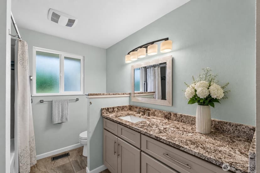 Property photo for 10521 50th Avenue E, Tacoma photo 23