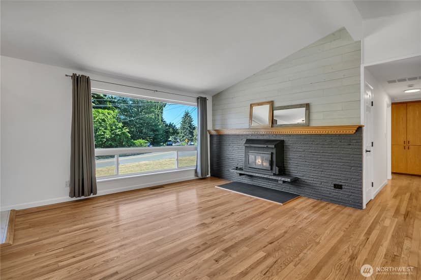 Property photo for 18504 38th Avenue S, SeaTac photo 6
