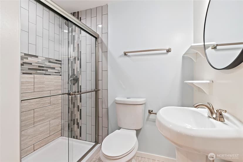 Property photo for 10511 Cedrona Street SW, Lakewood photo 11