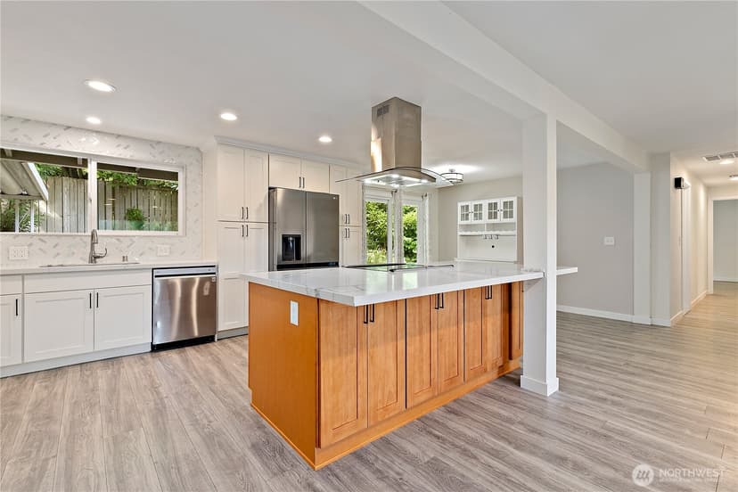 Property photo for 10511 Cedrona Street SW, Lakewood photo 6