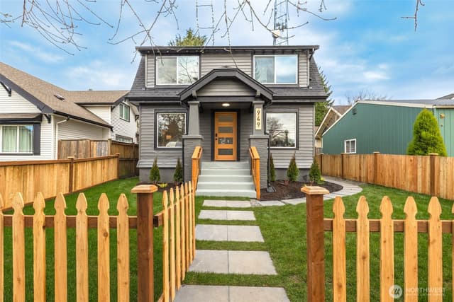 Property photo for 949 S Ridgewood Avenue, Tacoma photo 4