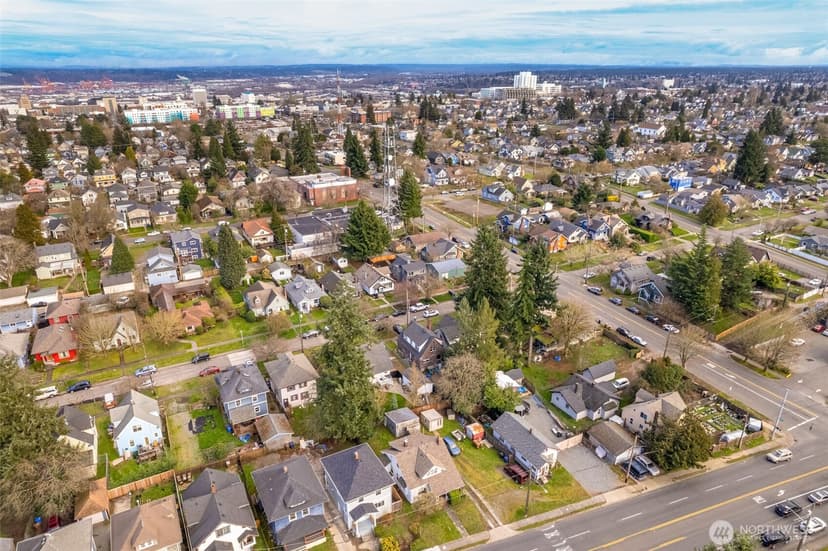 Property photo for 949 S Ridgewood Avenue, Tacoma photo 19