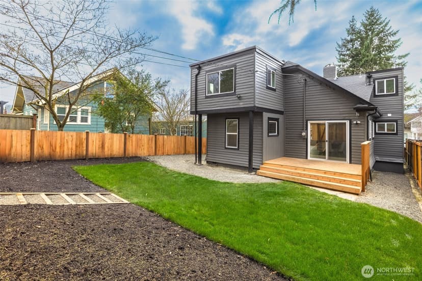 Property photo for 949 S Ridgewood Avenue, Tacoma photo 31