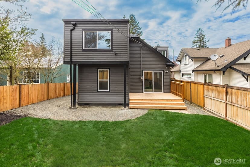 Property photo for 949 S Ridgewood Avenue, Tacoma photo 30
