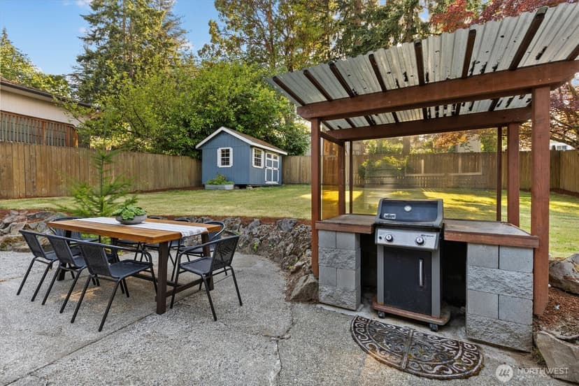 Property photo for 15837 7th Avenue SW, Burien photo 25