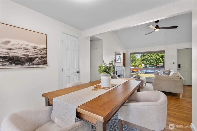 Property photo for 15837 7th Avenue SW, Burien photo 9