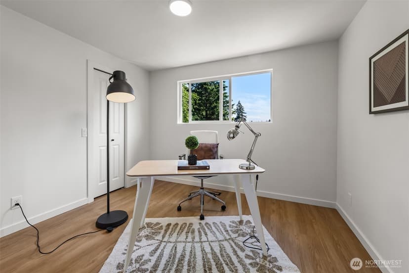Property photo for 4303 NE 24th Street, Renton photo 14