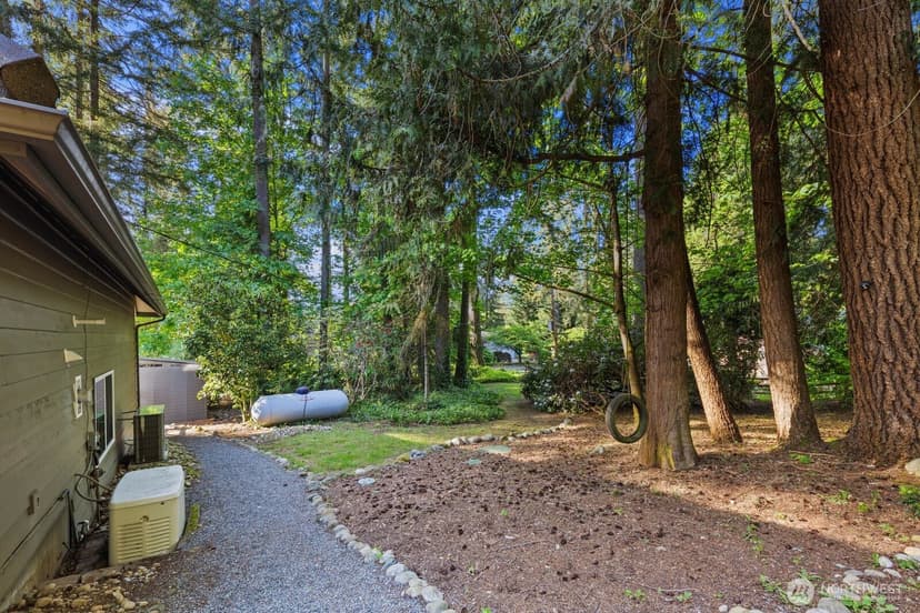 Property photo for 16464 239th Avenue SE, Issaquah photo 35