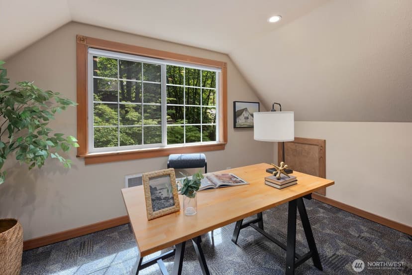 Property photo for 16464 239th Avenue SE, Issaquah photo 19