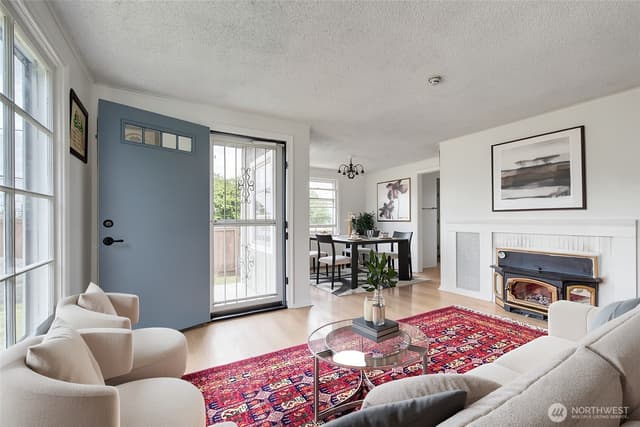 Property photo for 13504 35th Avenue S, Tukwila photo 5