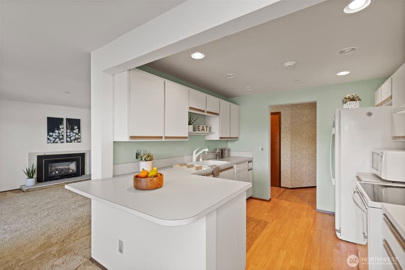 Property photo for 923 Pershing Avenue #205, Bremerton photo 11