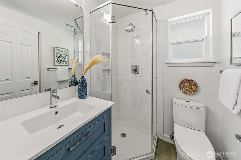 Property photo for 1426 18th Avenue, Seattle photo 16