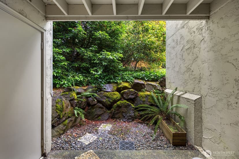 Property photo for 9494 Redmond Woodinville Road NE #B102, Redmond photo 29