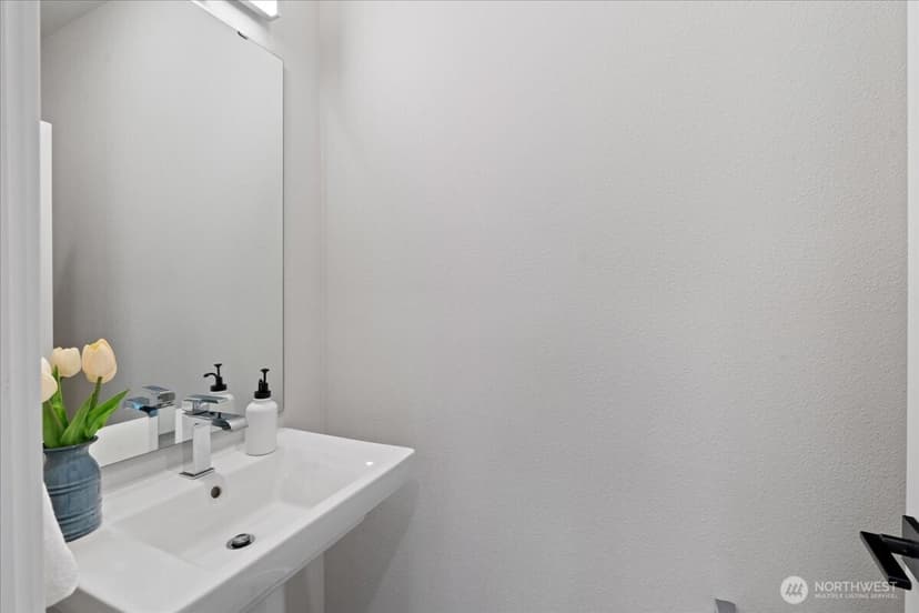 Property photo for 17335 90th Drive NE #B, Bothell photo 16