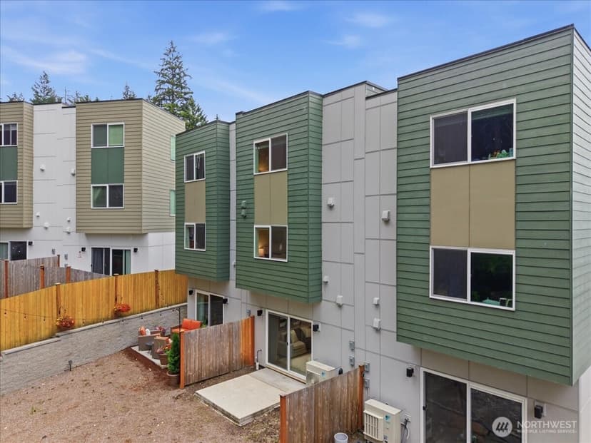 Property photo for 17335 90th Drive NE #B, Bothell photo 39
