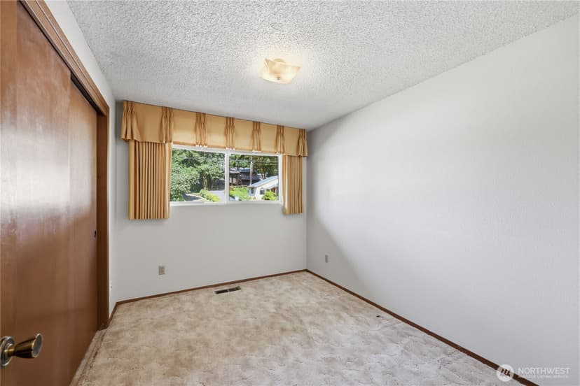 Property photo for 17940 9th Avenue NE, Poulsbo photo 24