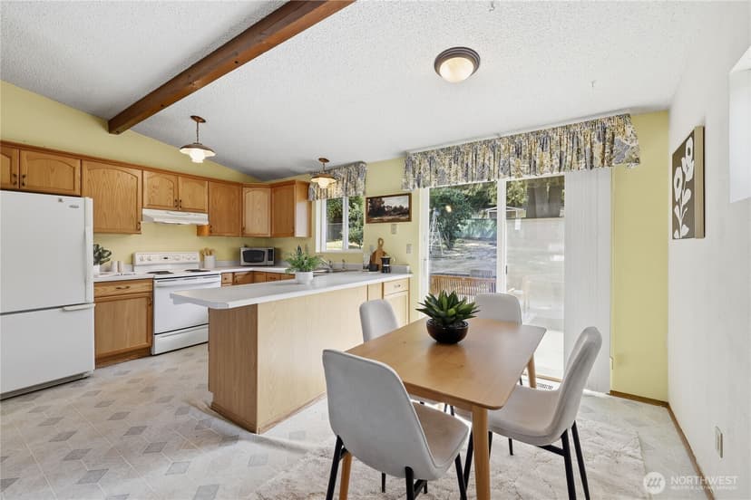 Property photo for 17940 9th Avenue NE, Poulsbo photo 4