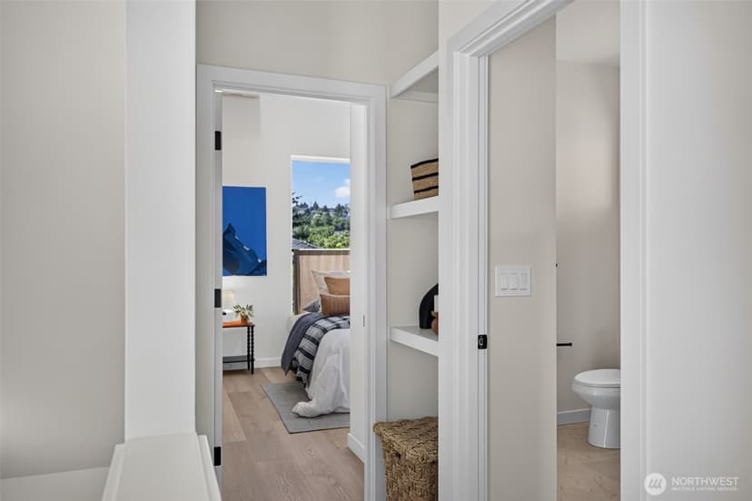 Property photo for 4107 25th Avenue SW, Seattle photo 19