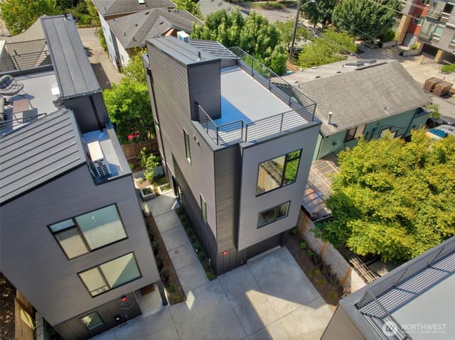 Property photo for 4107 25th Avenue SW, Seattle photo 3