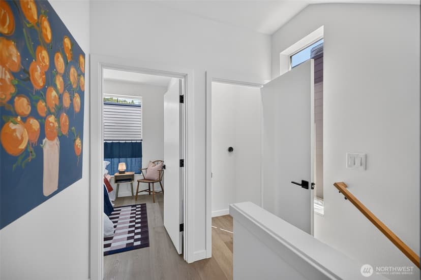 Property photo for 4107 25th Avenue SW, Seattle photo 18