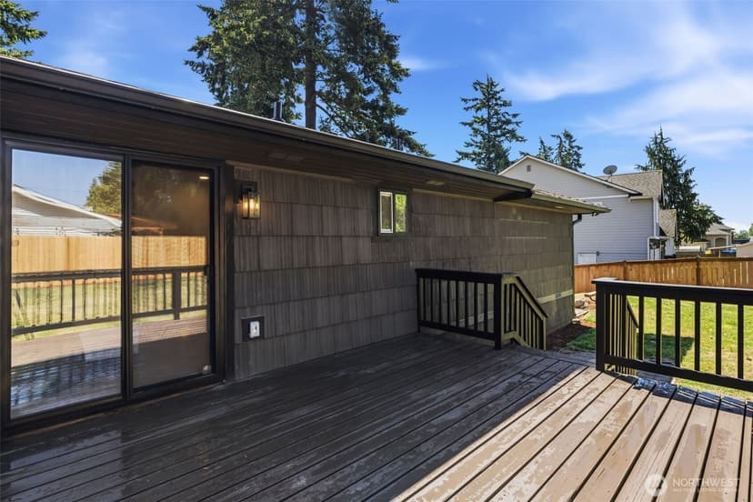 Property photo for 28433 Old Military Road S, Federal Way photo 23
