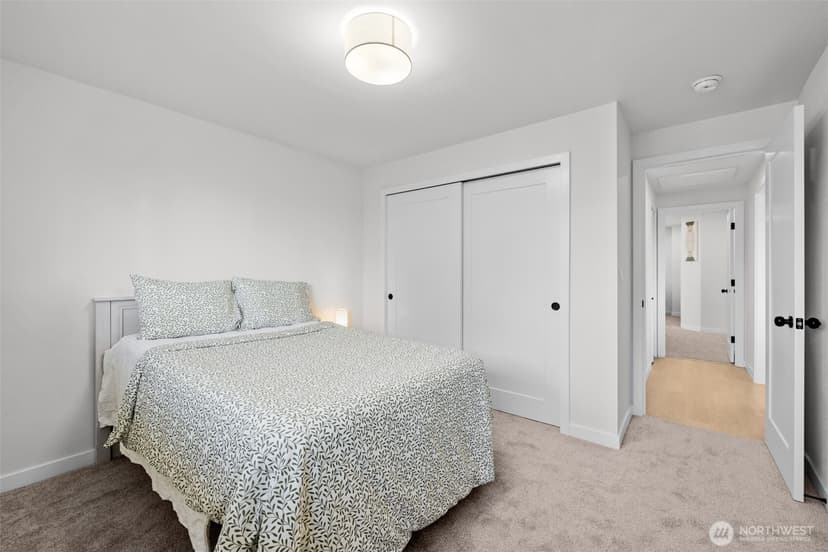 Property photo for 28433 Old Military Road S, Federal Way photo 17